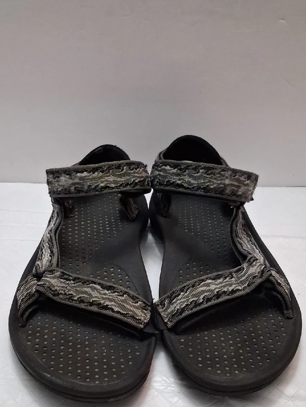 Teva Size 10 Men's Sandals with Gray Patterned Velcro Straps With Black Sole.